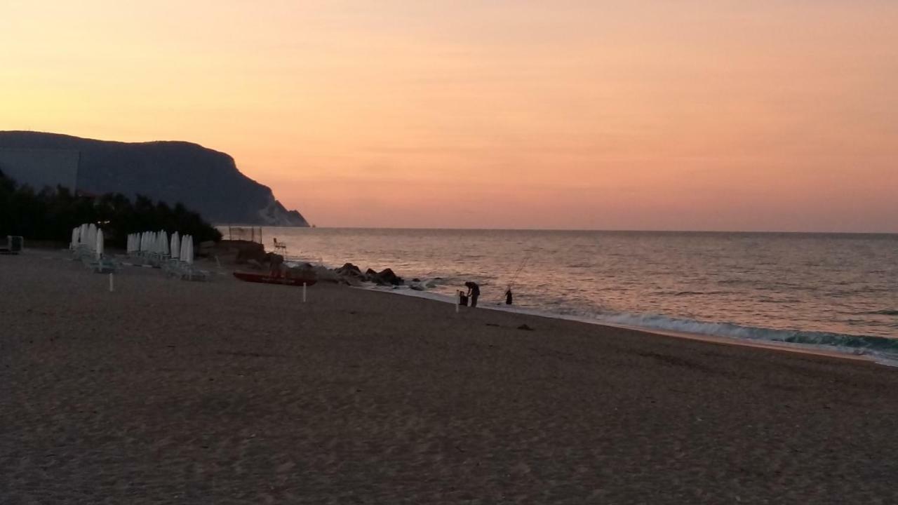Affittacamere I Principi Del Conero Numana Luaran gambar